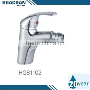 Modern Design Single Handle Brass Body Bidet Faucet thumbnail-1