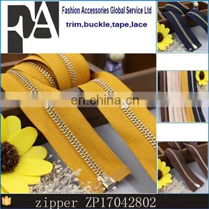 High Quality Polyester Tape Metal Zipper for Jacket thumbnail-1