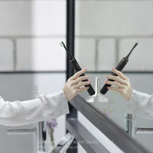 Sonic Toothbrush With 4 Replacement Heads thumbnail-4