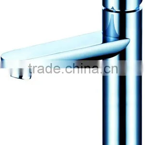 8104B Hot Sale High Quality Brass Deck Mounted Polished Chrome Bathroom Faucet With Single Handle thumbnail-1
