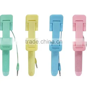 Wired Selfie Stick thumbnail-1