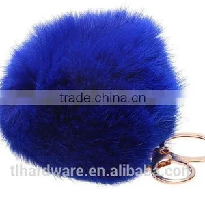 Good Quality 12cm Raccoon Fur Pom Pom Fur Pompom Hat Raccoon Fur Ball Keychain thumbnail-2