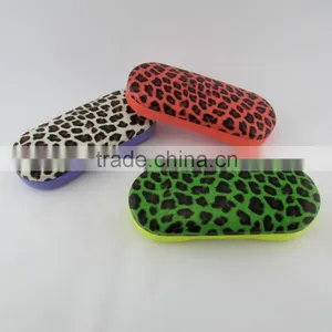 Leopard PU Leather Hard Metal Eyewear Case thumbnail-1
