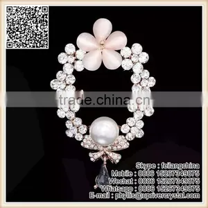 Manufacture Handmade Crystal Pink Flower Brooch For Wedding Party thumbnail-2