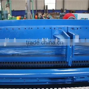 High Quality Galvinzed Welded Mesh Roll Making Machine Factory thumbnail-3