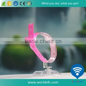 One-time Use RFID Disposable PVC Wristband Bracelet for Hospital thumbnail-1