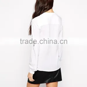 2015 New Fashionable Factory Soft-touch Fabric Utility D-Ring Shirt With V-neckline thumbnail-2