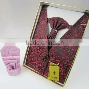 Comfortable Models Waistcoat With Delicate Do Manual Work thumbnail-5