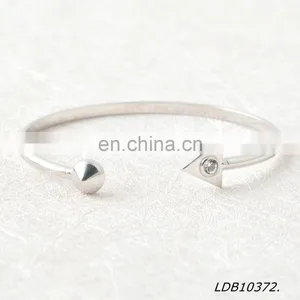 Immitation Rhodium Arrows Cuff Bracelet thumbnail-2