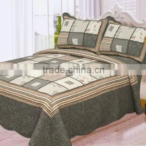 Polyester Block Diagonal Process Printed Bed Set thumbnail-5