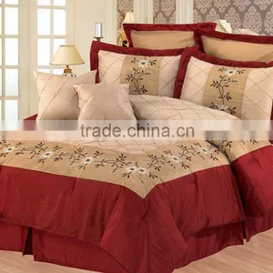 Beautiful and Luxury Embroidered Patchwork Comforter Set Made in China thumbnail-1