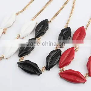 Newest Exaggerate High Quality Alloy Sexy Lip Necklace Europe and America Jewelry Wholesale thumbnail-3