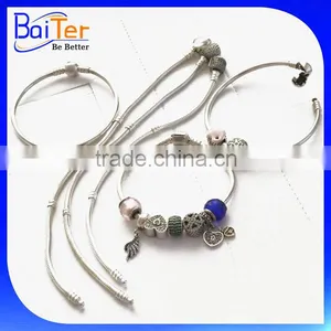 Wholesale 925 Sterling Silver Trendy European Charm Bead Bracelets thumbnail-1