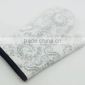 Hot Sale Cute Pattern Silicone Glove thumbnail-1