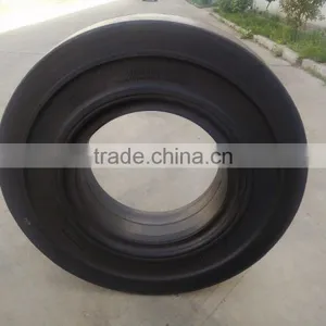 Smooth 10.00-20 Tire - Solid Tire With Rims thumbnail-4
