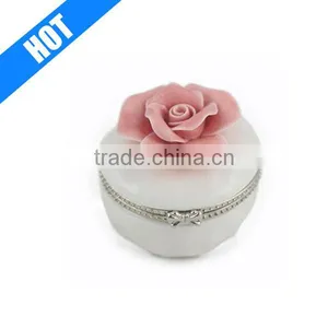 Custom White Porcelain Jewelry Box Necklace Keepsake Box thumbnail-1