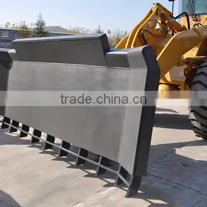 China 6 Tons Wheel Loader With Stick Rake thumbnail-4