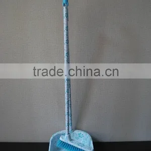 High Quality Household Cleaning Printing Plastic Dustpan With Long Handle thumbnail-6