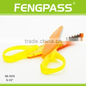 S5-1015 5.5 Inch 2Cr13 Stainless Steel Blade With Plastic Handle Children Stationery thumbnail-3