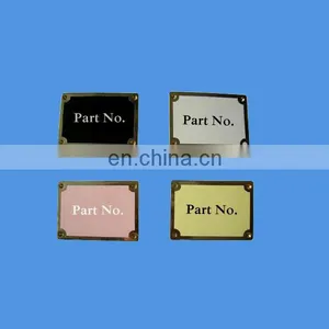 Custom Design Square Enamel Gold Metal Label thumbnail-1