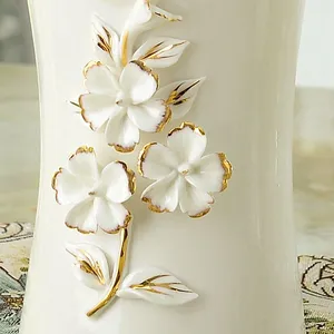 Chinese Gild Hand Made Hollow Out Modern Simple Creative Ceramic Vase For Shopping Mall Decor thumbnail-4