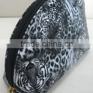 Wholesales Lastest Design of Half Moon Pvc Cosmetic Bags thumbnail-2