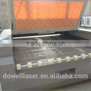 2016 Salable Product Fabric Automatic Feeding Laser Cutter thumbnail-3