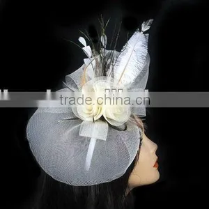 The Bride Veil and Hair Flower thumbnail-1
