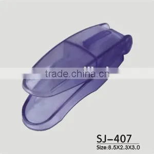 Plastic Pill Crusher thumbnail-1