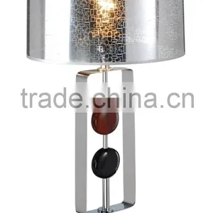 Decorative Plastic Desk Light With Wood Decoration Bedroom Desk Lamp thumbnail-1