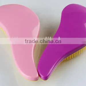 Plastic Trangle-free Hair Brush thumbnail-2