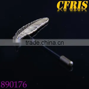 Custom Anti-barss Leaves Lapel Pin thumbnail-1