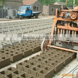 QMY4-45 Small Mobile Lay Eggs Concrete Hollow Brick Making Machine in Linyi thumbnail-5
