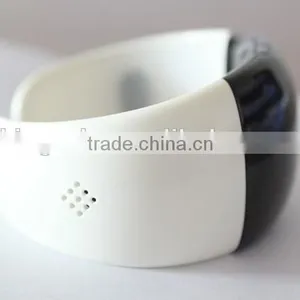 2016 Hot Selling Smart Watch Wristbands Touch Screen Smart Watch Phone Smart Wach With Colorful Watch thumbnail-4