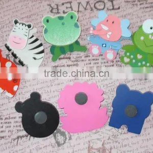 Hand Painted Wooden Frog Stick Craft thumbnail-1