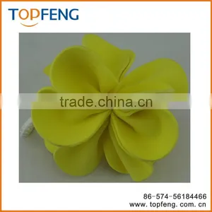PVA Flower Shaped Bath Sponge thumbnail-1