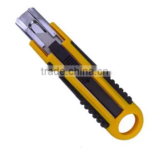 Auto Retractable Plastic Box Cutter With Rubber Coated thumbnail-1