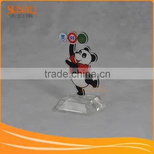 Custom Printing Laser Cutting Panda Shaped Acrylic Trophy thumbnail-1