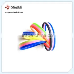 DIY Rainbow Rubber Bands for Bracelet thumbnail-1