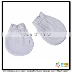 BKD Soft Cotton Newborn Baby Mitten thumbnail-1