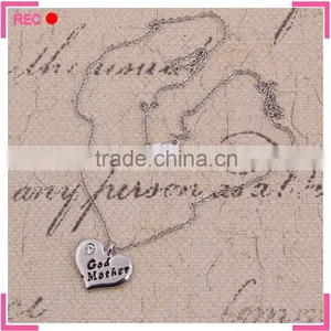 Stainless Steel Chain Necklace With Heart Pendant, God Mother Letters Necklace Wholesale thumbnail-2