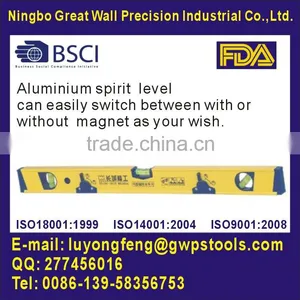 Spirit Level With Switchable Magnet thumbnail-1