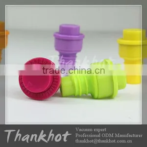 Wine Saver Vacuum Stoppers - Purple / Red / Green thumbnail-1