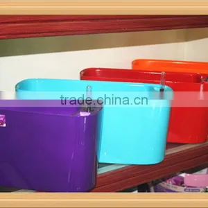 PQ5, Colorful Plastic Indoor Decor Self Watering Planter Pots thumbnail-1