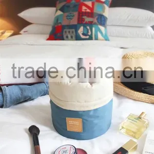N201 China Supplier Online Shopping Nylon Promotional Cosmetic Bag thumbnail-1