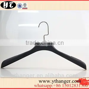 Black Plastic Hanger Rubber Coated Hanger for Clothes Supplier's Choice thumbnail-1