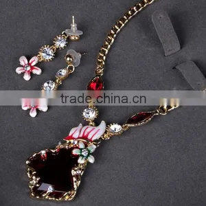 Korean Jewelry Set Rhombus Crystal Long Joker Sweater Chain Necklace Set Beautiful Necklace Set thumbnail-2