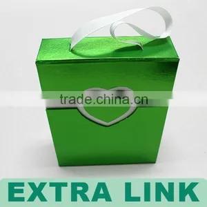 Handmade Handle White Insert Green Fancy Paper Wrapped Heart Closure Chocolate Cardboard Box thumbnail-2