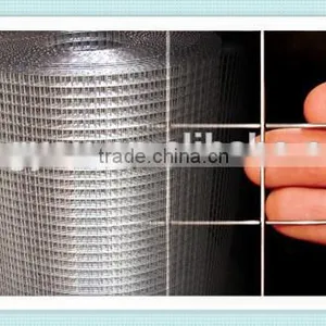 Electro Galvanized Welded Wire Mesh Panel Fence Made in China thumbnail-5