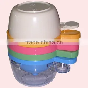 Colorful Plastic Manual Juicer thumbnail-4